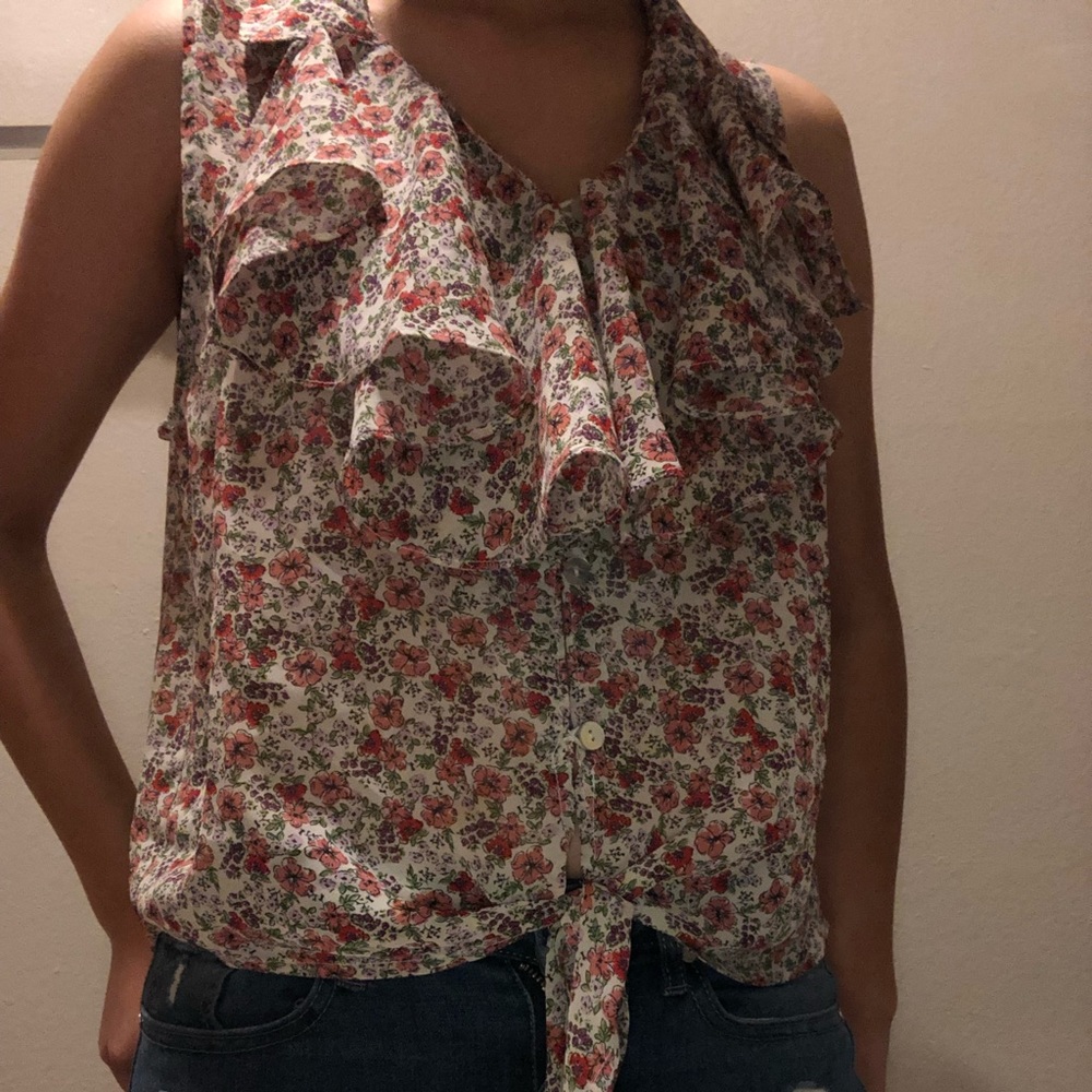 V neck blouse with flowers.